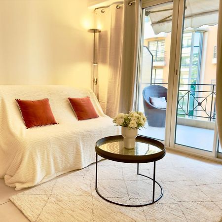 Superbe Appartement Avec Terrasse 1Mn Des Plages De La Croisette Cannes Exterior photo